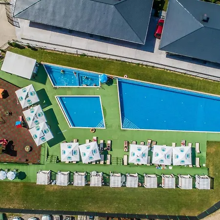 Отель Infinity Park 5*