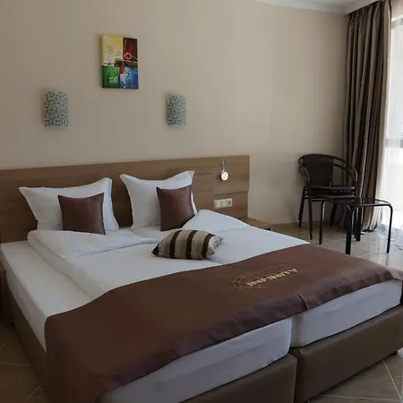 Infinity Park 5*
