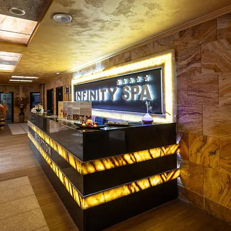 Infinity Park 酒店 5*